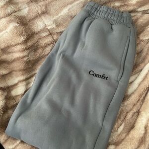 Comfrt Gray Women's Joggers
